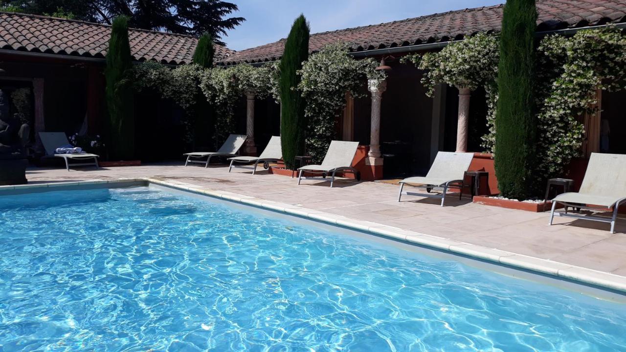 Couleurs Du Sud Bed & Breakfast Vallon-Pont-dʼArc Екстериор снимка